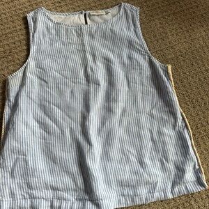 Vineyard Vines Light Blue and White Striped Top